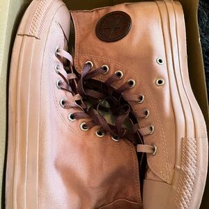 Converse All Stars Peach Ombré High-Top Sneakers Women’s 10, Men’s 8